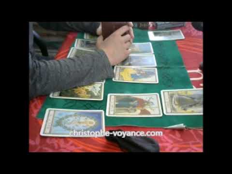 Tirage tarot quel avenir pour nos libertés individuelles ? christophe-voyance