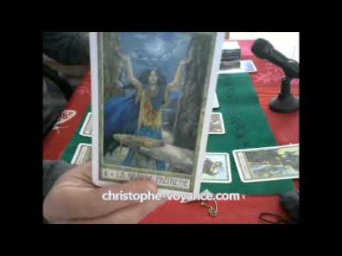 Tirage tarot une prise en consideration des gilets jaunes ? christophe-voyance