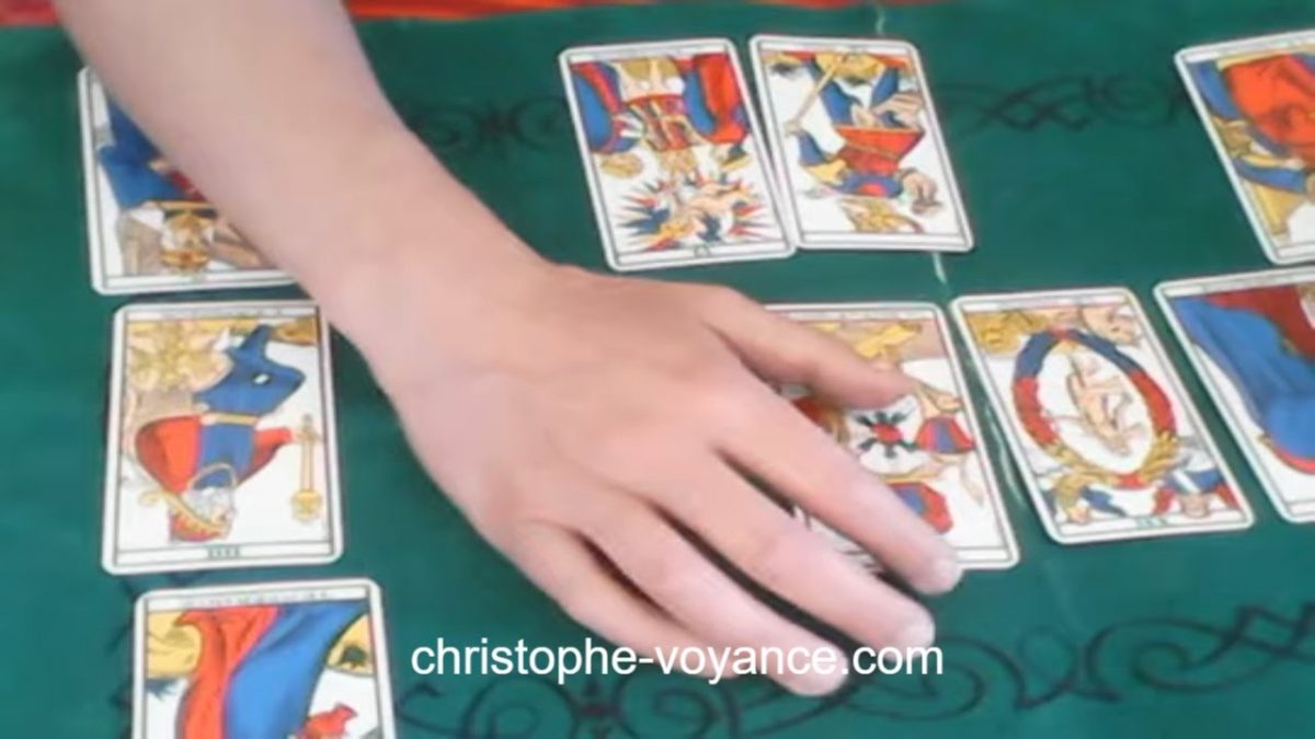 Tirage tarot juin 2020 que va t'il se passer ? christophe-voyance